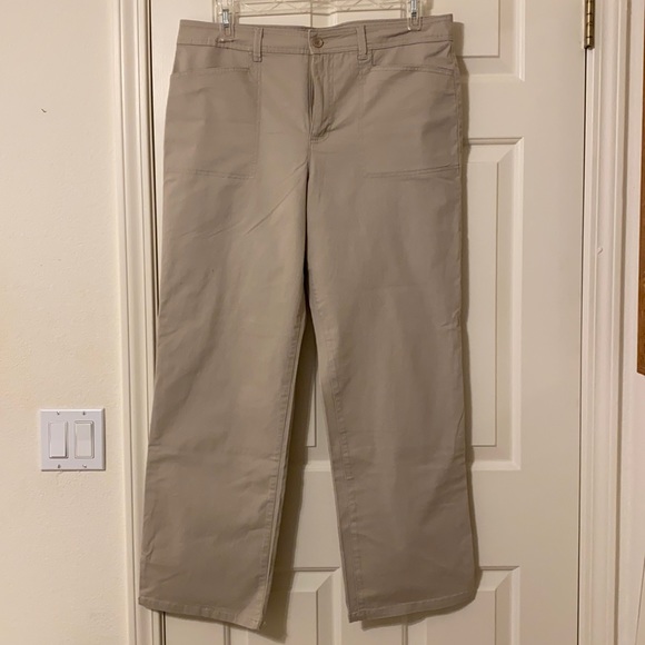 Gloria Vanderbilt light khaki pants - Picture 1 of 5